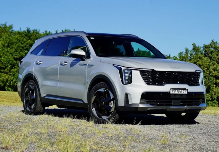 image for 2024 Kia Sorento GT-Line HEV Hybrid Review