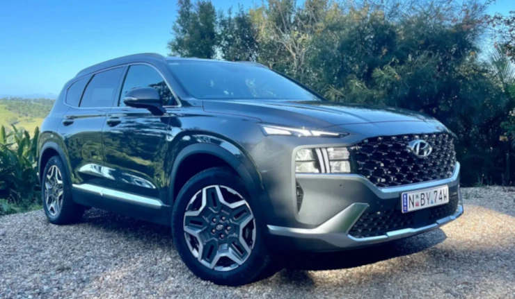 image for 2023 Hyundai Santa Fe Review