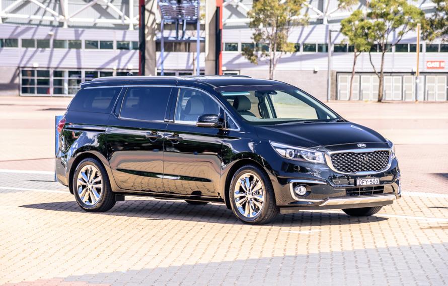 image for 2020 Kia Carnival Review
