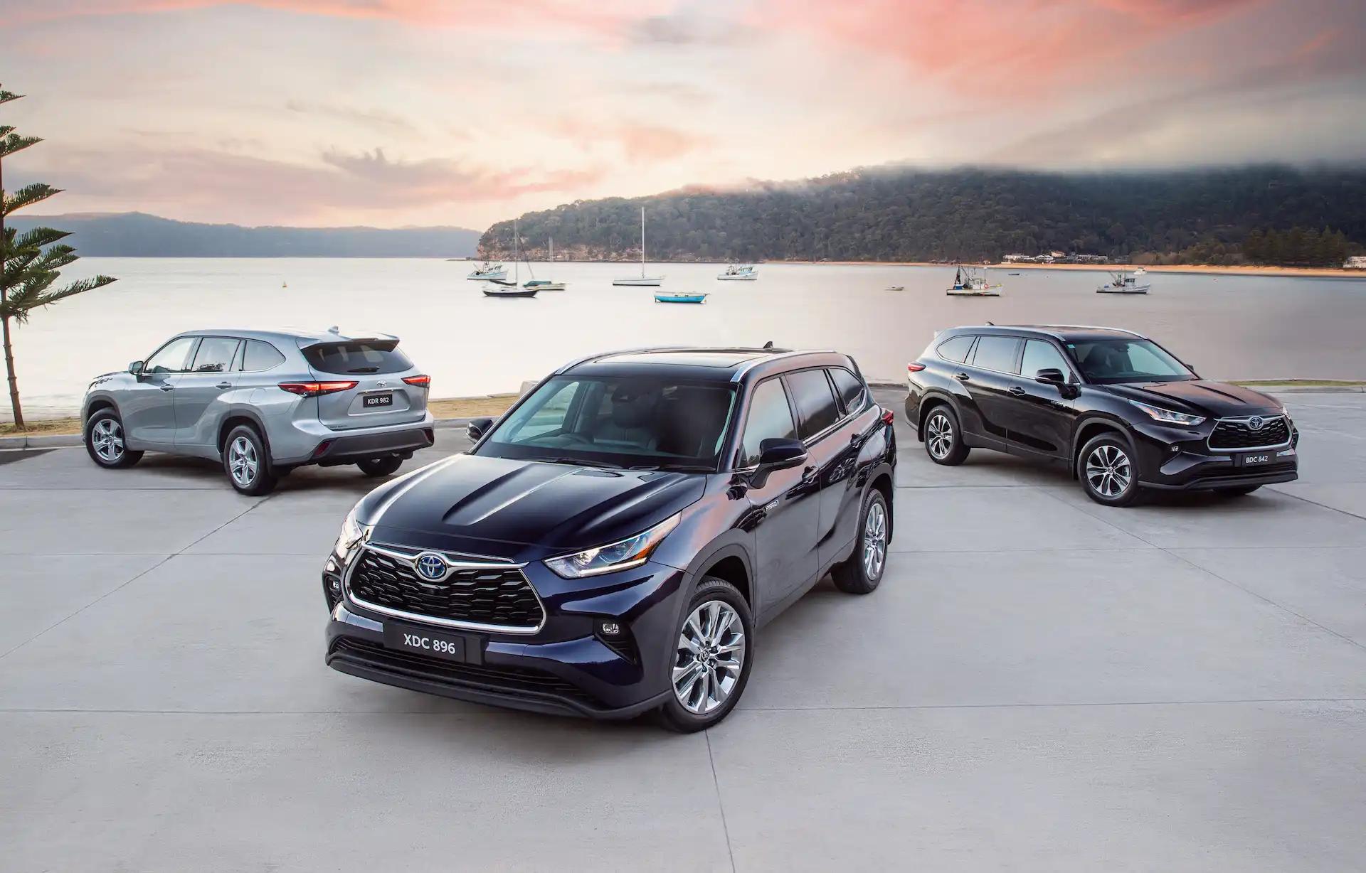 2025-best-large-hybrid-suvs-in-australia.webp