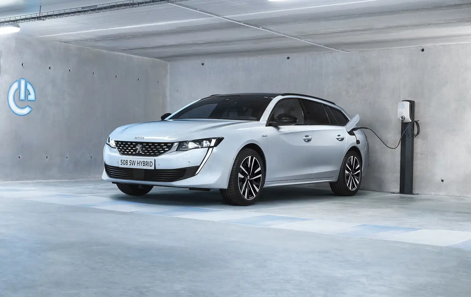 2023-peugeot-508-gt-sportswagon-plug-in-hybrid.webp