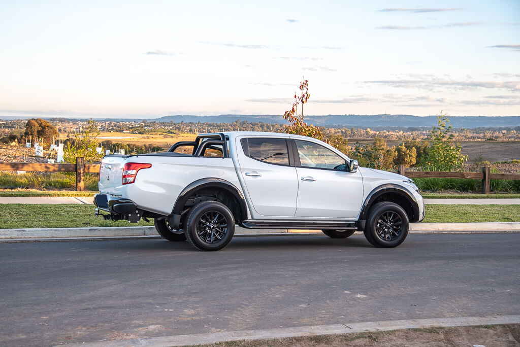 2017 Mitsubishi Triton Sport Edition