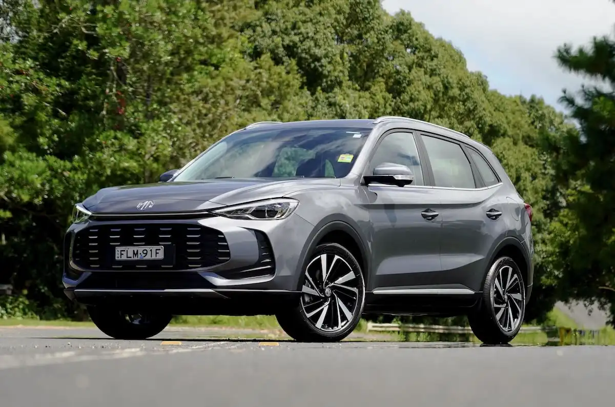 2025-mg-zs-hybrid-plus-essence.webp