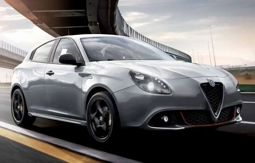 image for Review - Alfa Romeo Giulietta