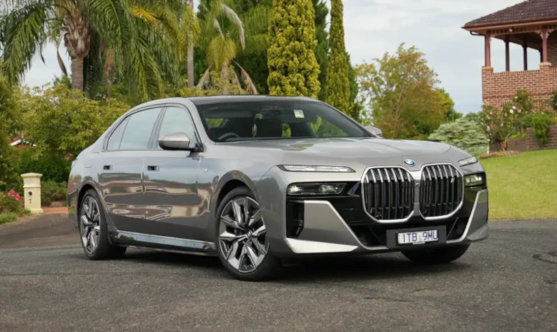image for Review - BMW i7