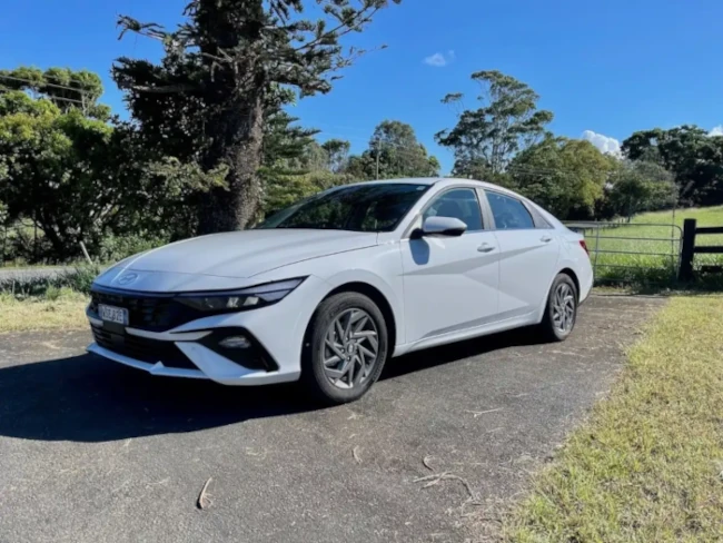 image for 2024 Hyundai i30 Sedan Hybrid Review