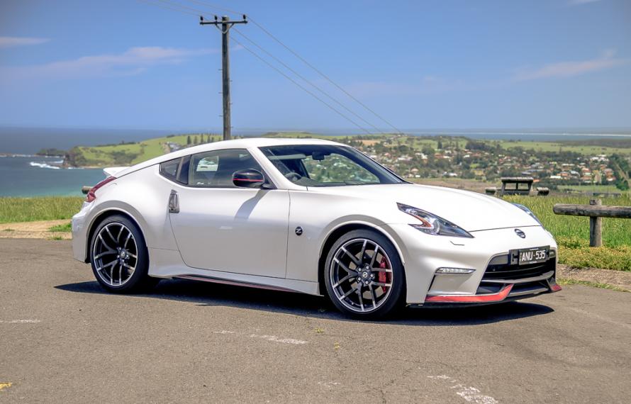 2017 Nissan 370Z Nismo