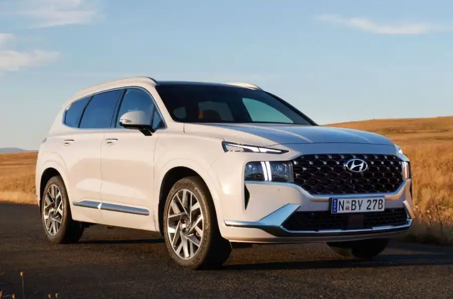 2022-Hyundai-Santa-Fe