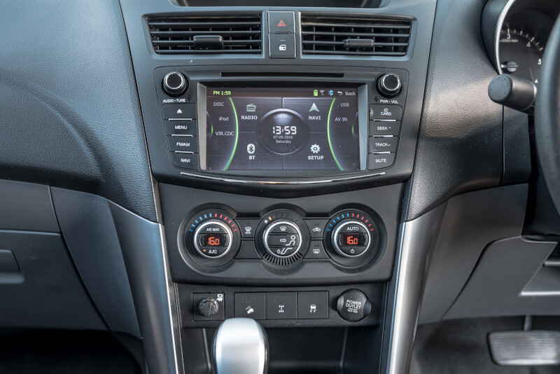 2021-Mazda-BT50-Dashboard.jpg