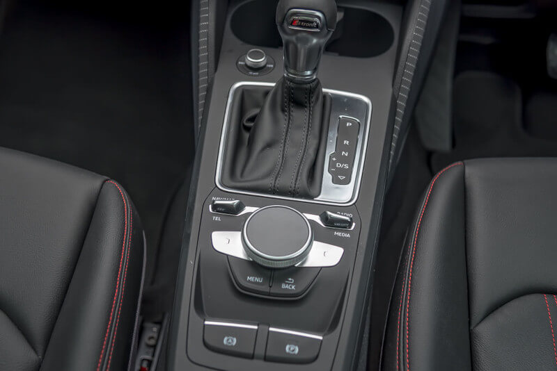 2017 Audi Q2 Interior Front