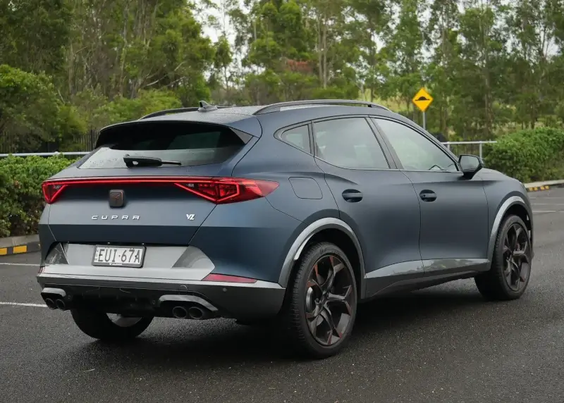 2023 cupra formentor vzx rear haunches