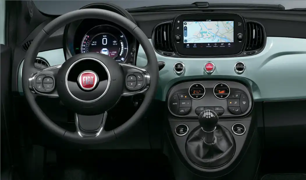 2023 fiat 500 interior