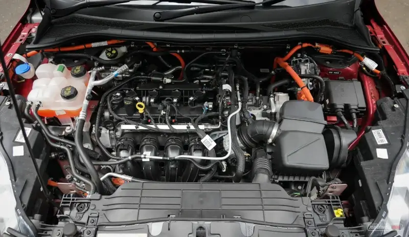 2023 ford escape phev st-line engine