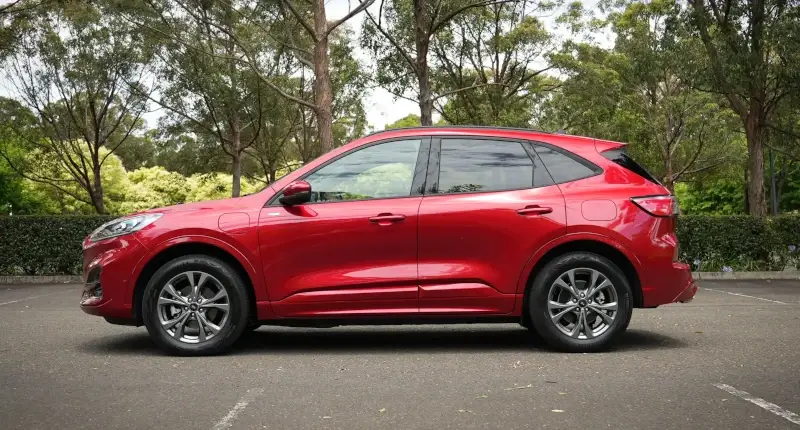 2023 ford escape phev st-line length