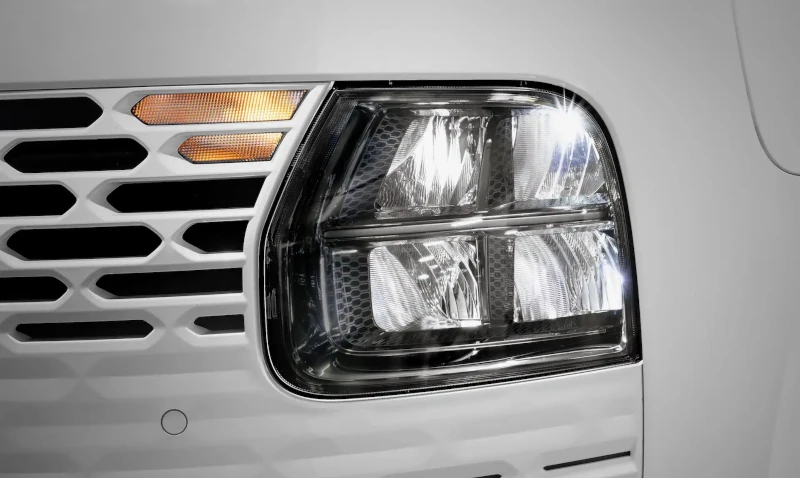 2023 hyundai staria load premium led headlights