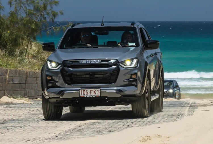 2023 isuzu d-max x-terrain headlights