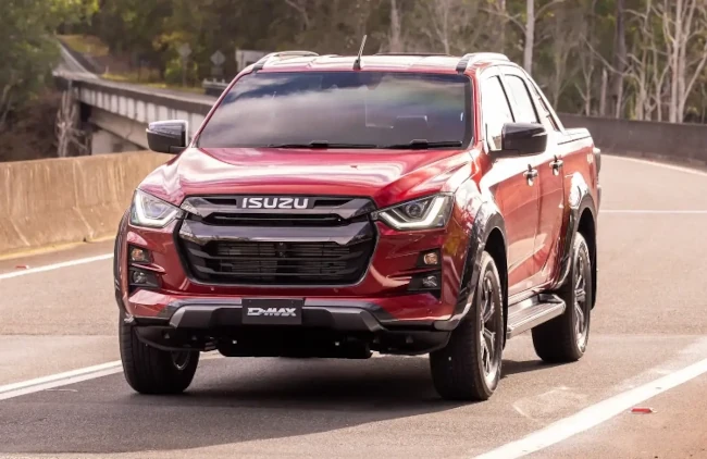 2023 isuzu d-max x-terrain red