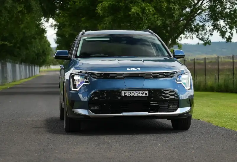 2023 kia niro ev gt-line headlights