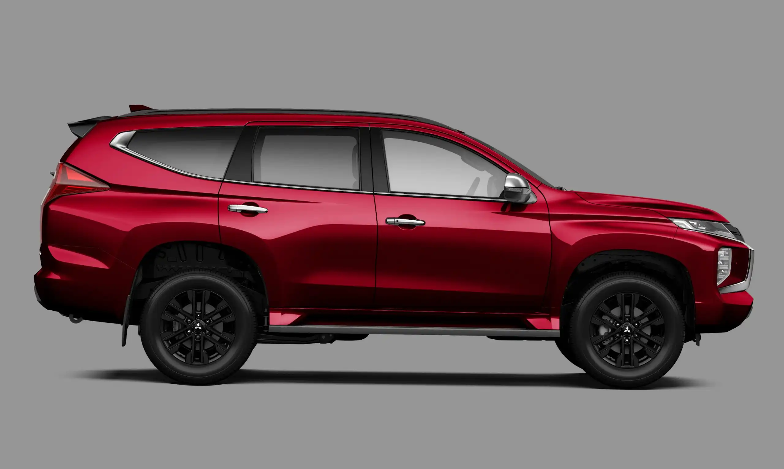 2023 mitsubishi pajero sport terra rossa scaled