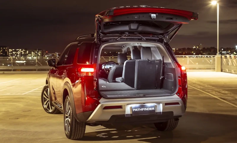 2023 nissan pathfinder boot space