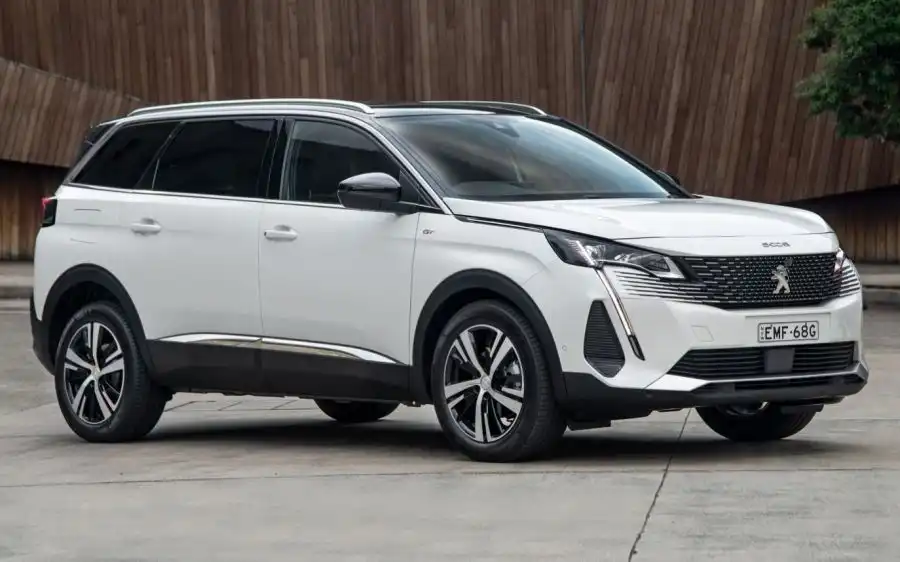 2023 peugeot 5008