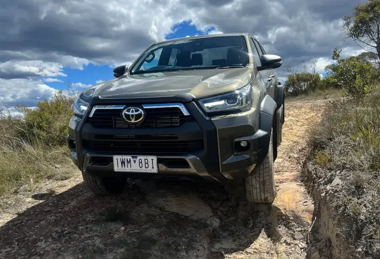 2023 toyota hilux rogue offroad
