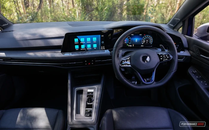 2023 volkswagen golf r wagon interior