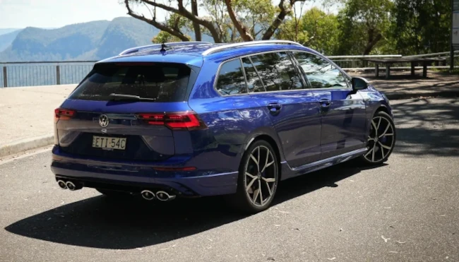 2023 volkswagen golf r wagon lookout