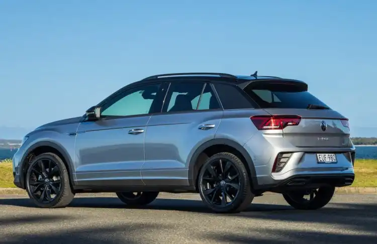 2023 volkswagen t-roc r rear