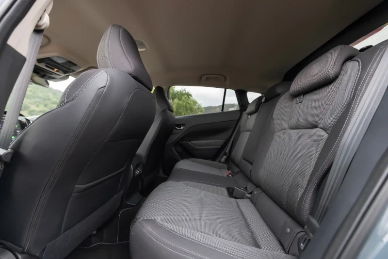 2024 subaru crosstrek rear seats