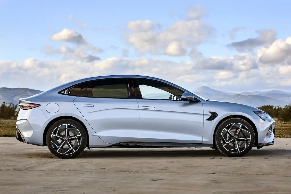 2025 byd seal ev under 50k