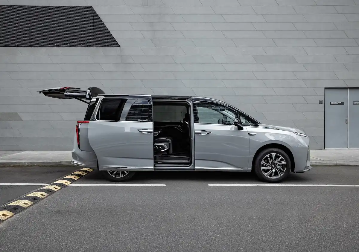 image for Cheapest People Mover Cars in Australia in 2025