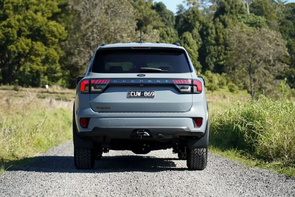 2025 ford everest tremor tailgate