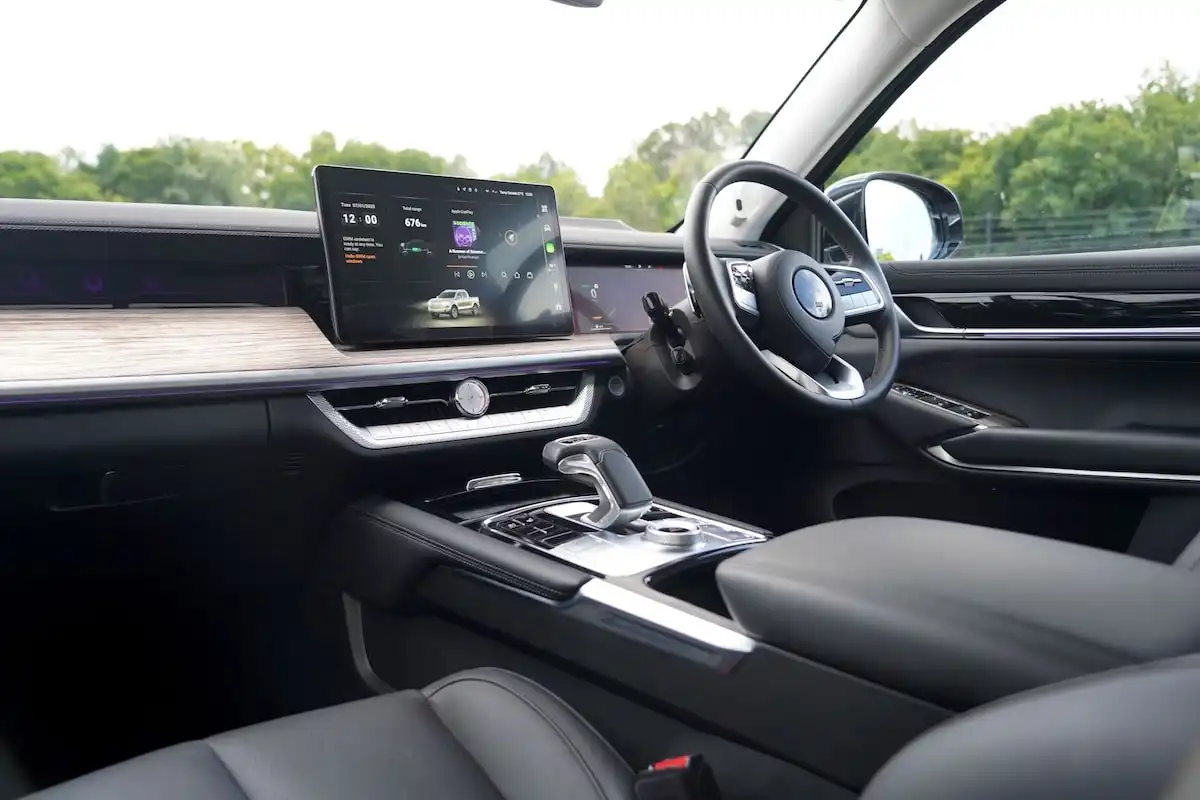 2025 gwm cannon alpha ultra hybrid interior