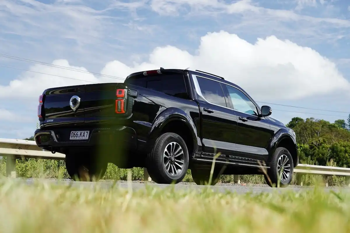2025 gwm cannon alpha ultra hybrid parking