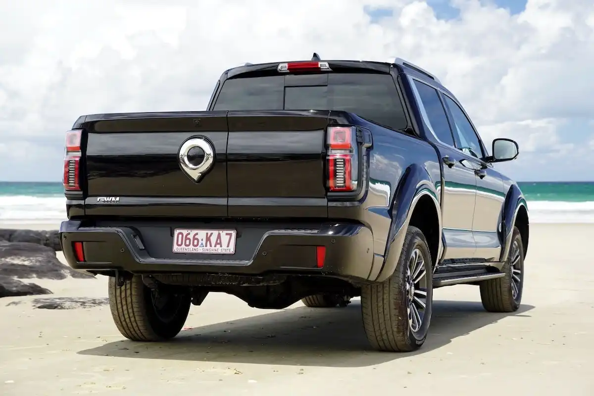 2025 gwm cannon alpha ultra hybrid rear