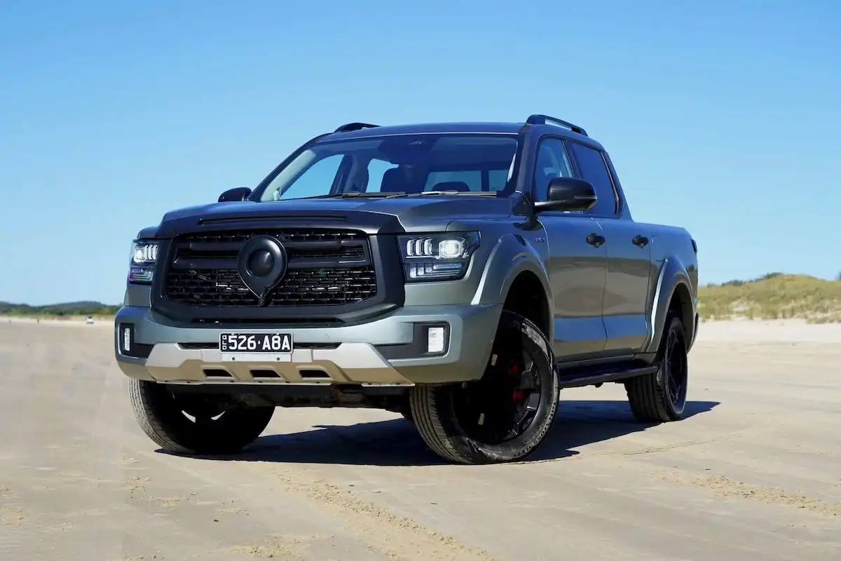 2025 gwm cannon alpha ultra phev front