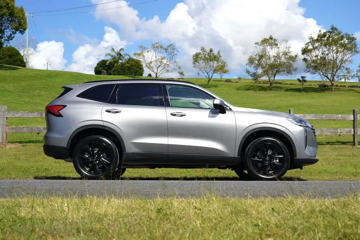 2025 gwm haval h6 ultra hybrid side