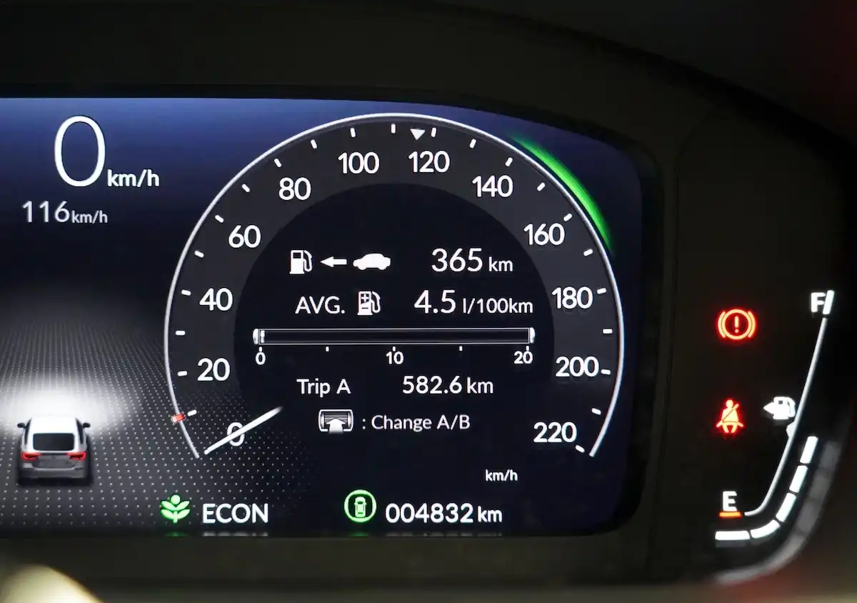 2025 honda civic e:hev lx fuel efficient