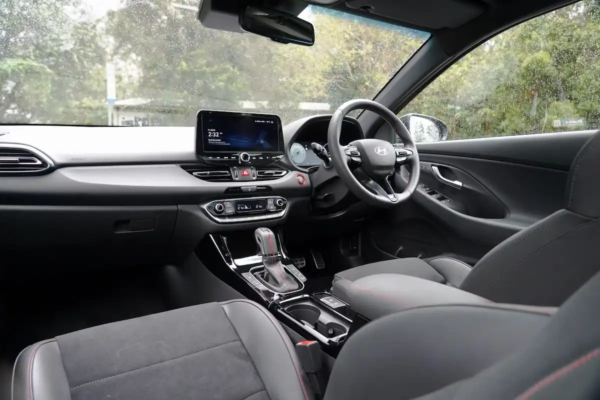 2025 hyundai i30 n line premium driver seat