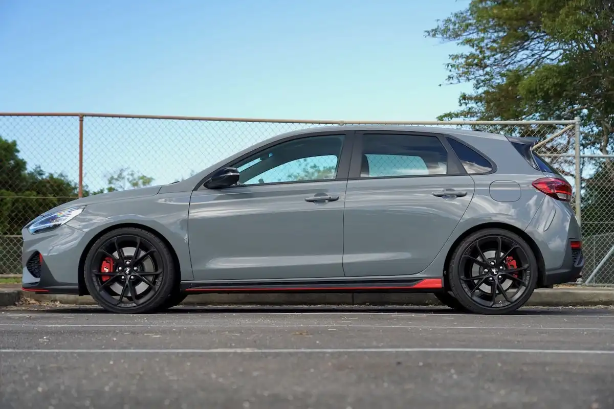 2025 hyundai i30 n premium automatic doors