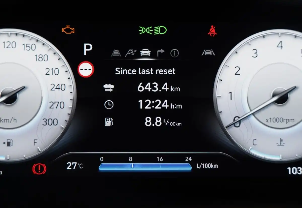 2025 hyundai i30 n premium automatic fuel efficient