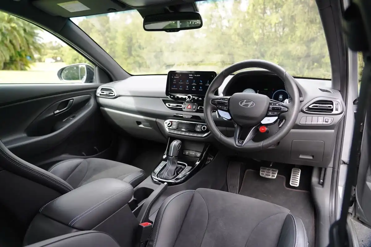 2025 hyundai i30 n premium automatic seats