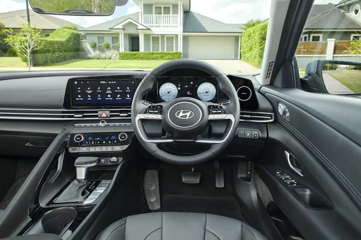 2025 hyundai i30 sedan premium with heated seats