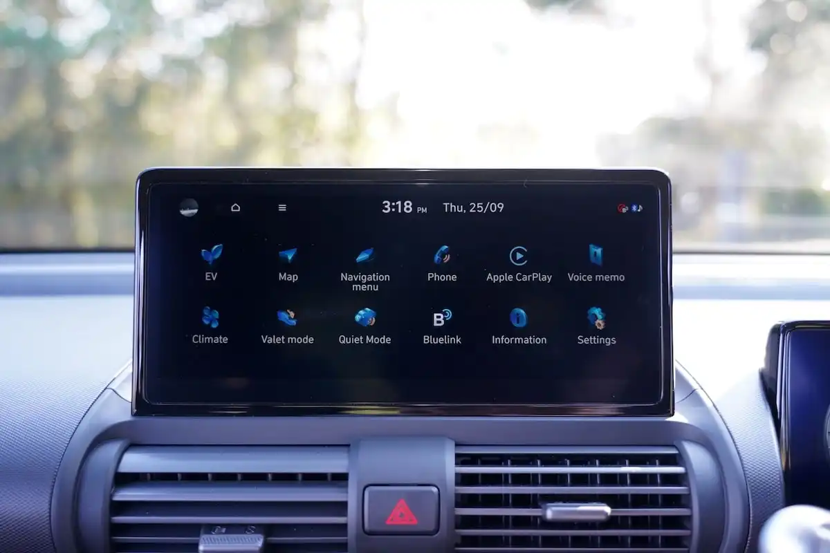 2025 hyundai inster standard range connectivity