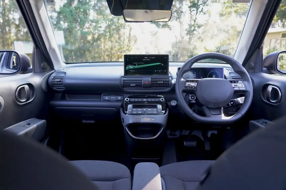 2025 hyundai inster standard range interior