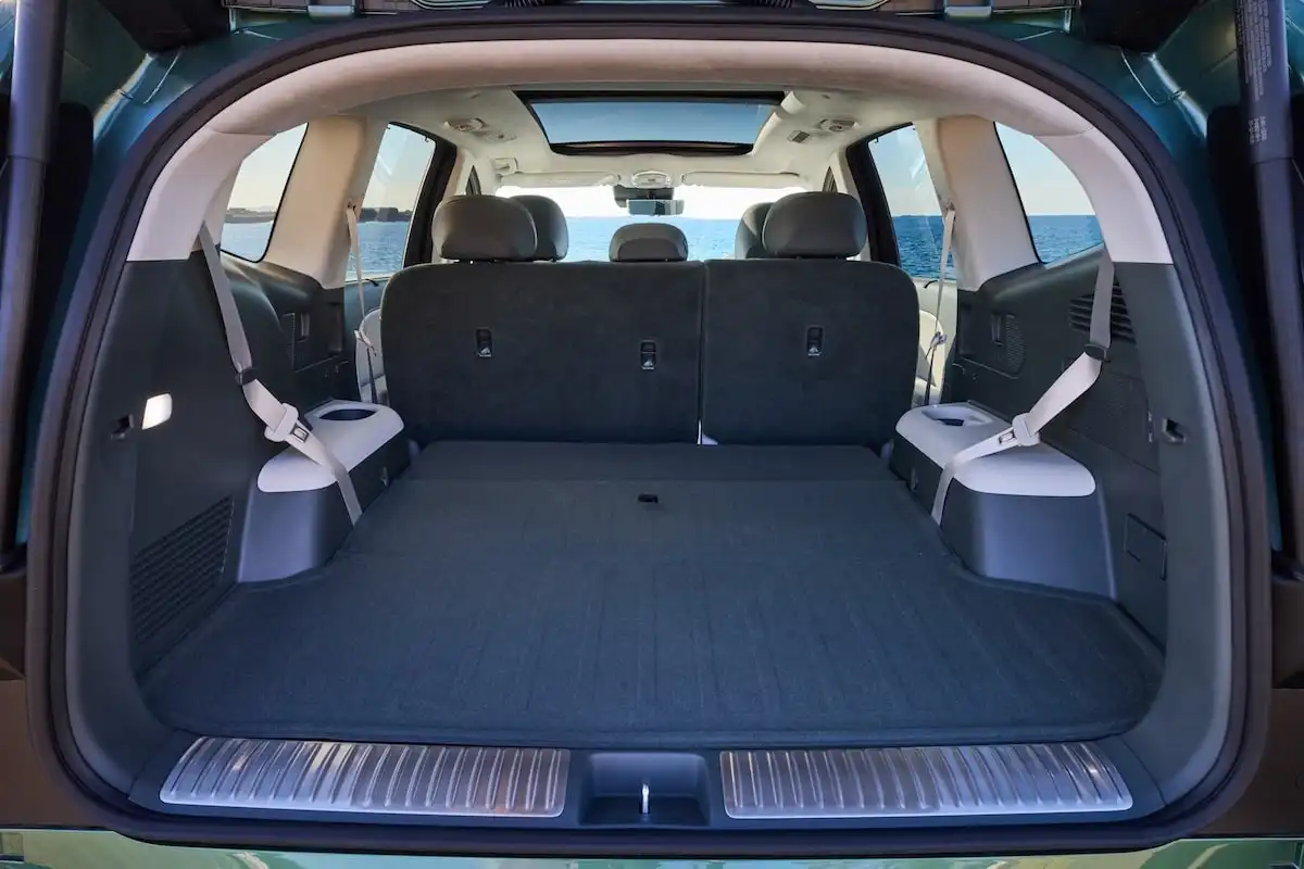 2025 hyundai ioniq 9 boot