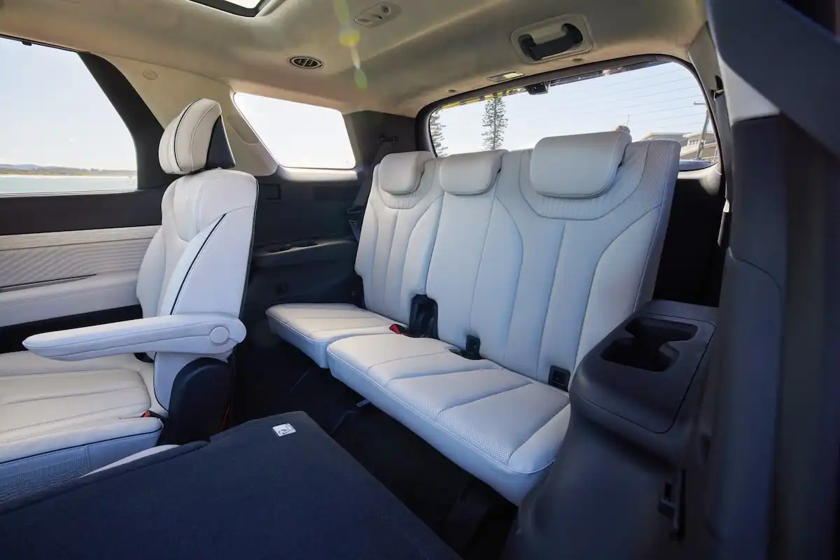 2025 hyundai palisade third row seats