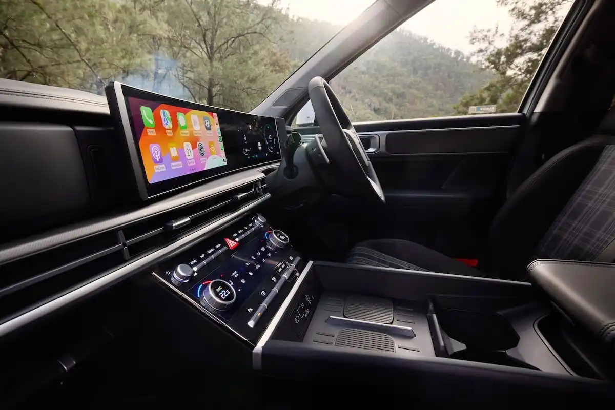2025 hyundai santa fe interior
