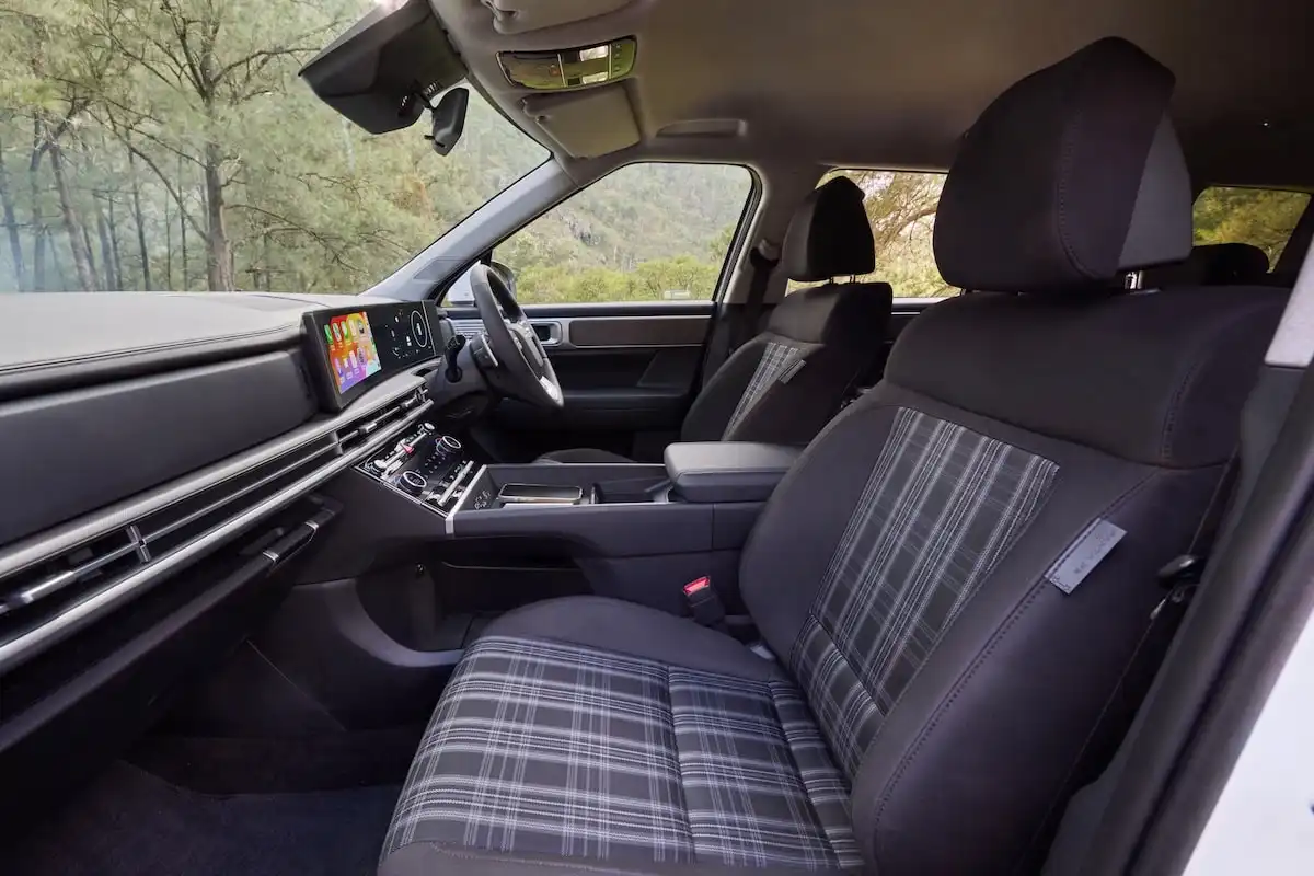 2025 hyundai santa fe seats